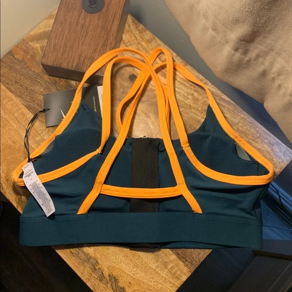 NIKE Indy Bra - Picture 2 of 3